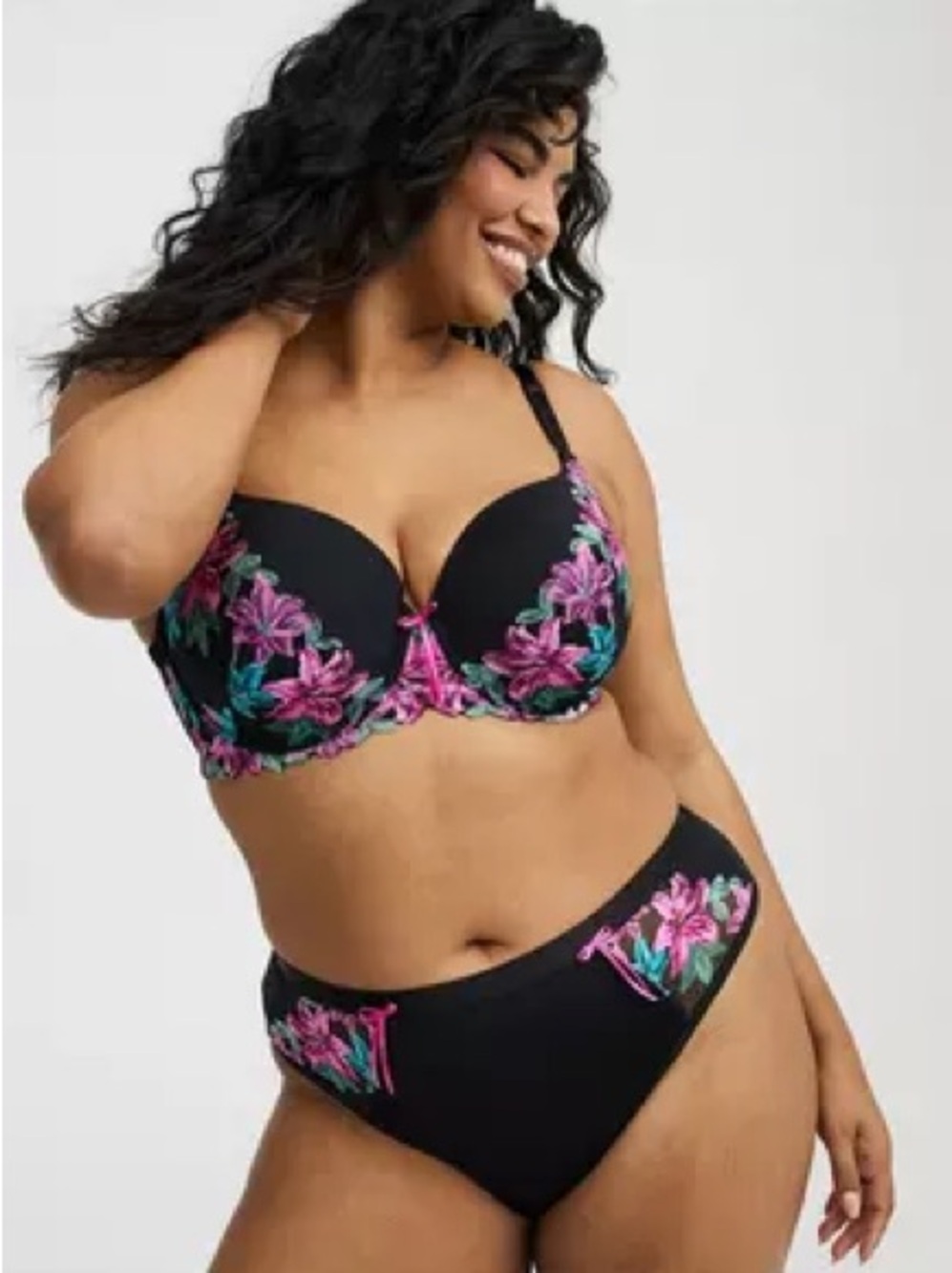 Torrid Mid Rise Nova Thong Panty - Black Floral Bows NWT Size 1X